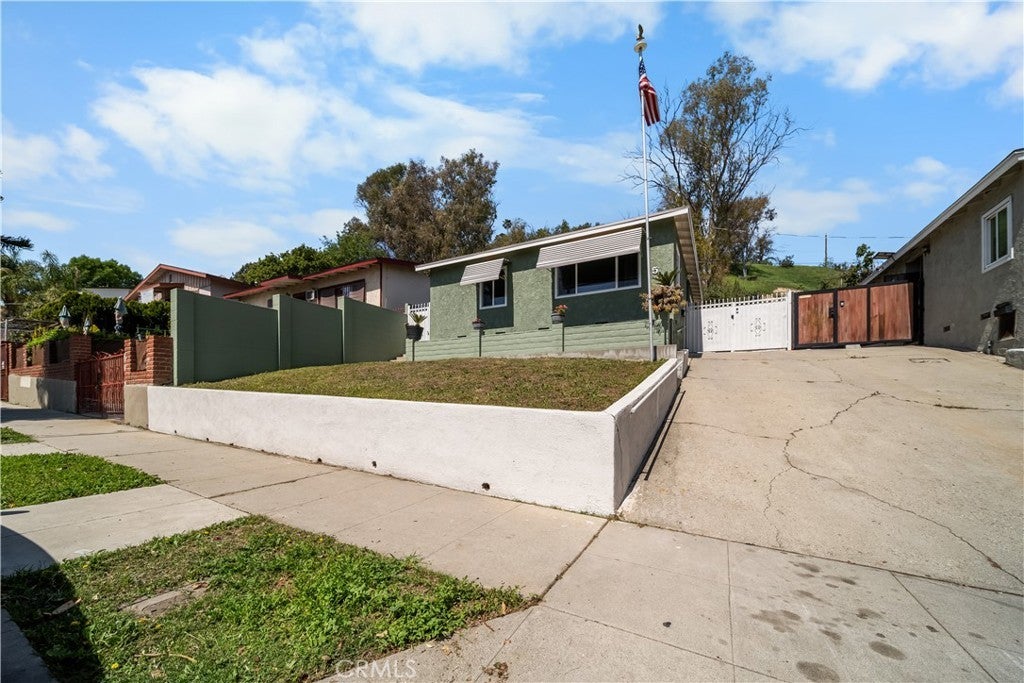 Photo of Listing #CV25077666