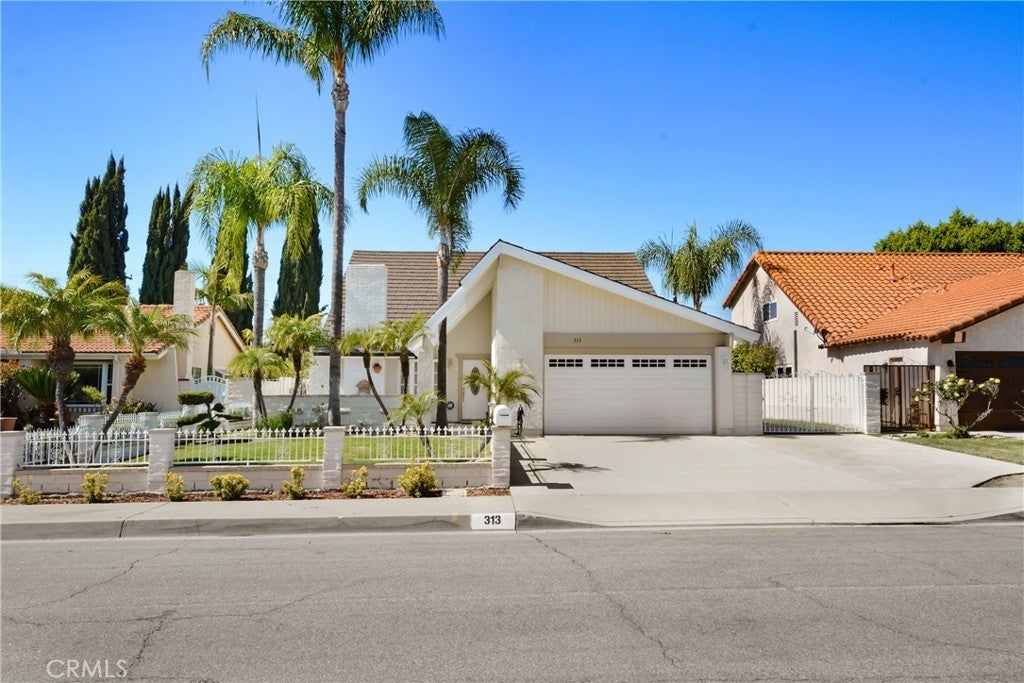 Photo of Listing #CV25075640