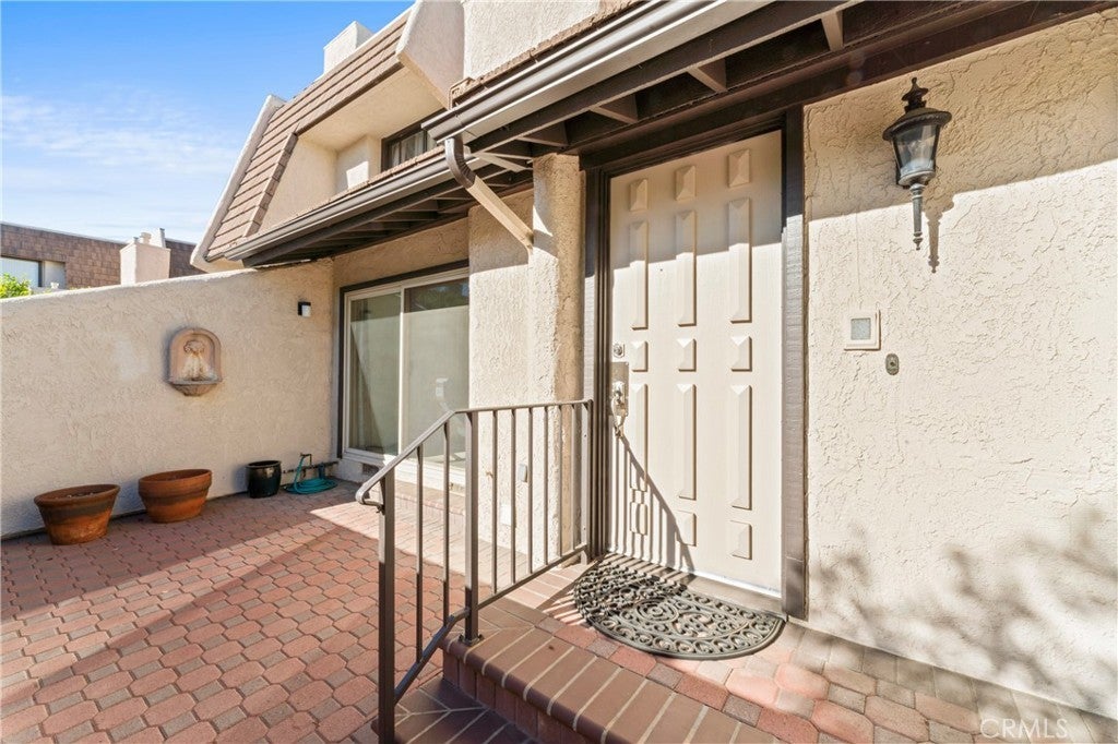 Photo of Listing #SR25077815