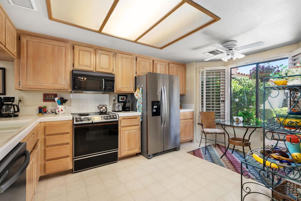 265 Calle Del Verano, Palm Desert