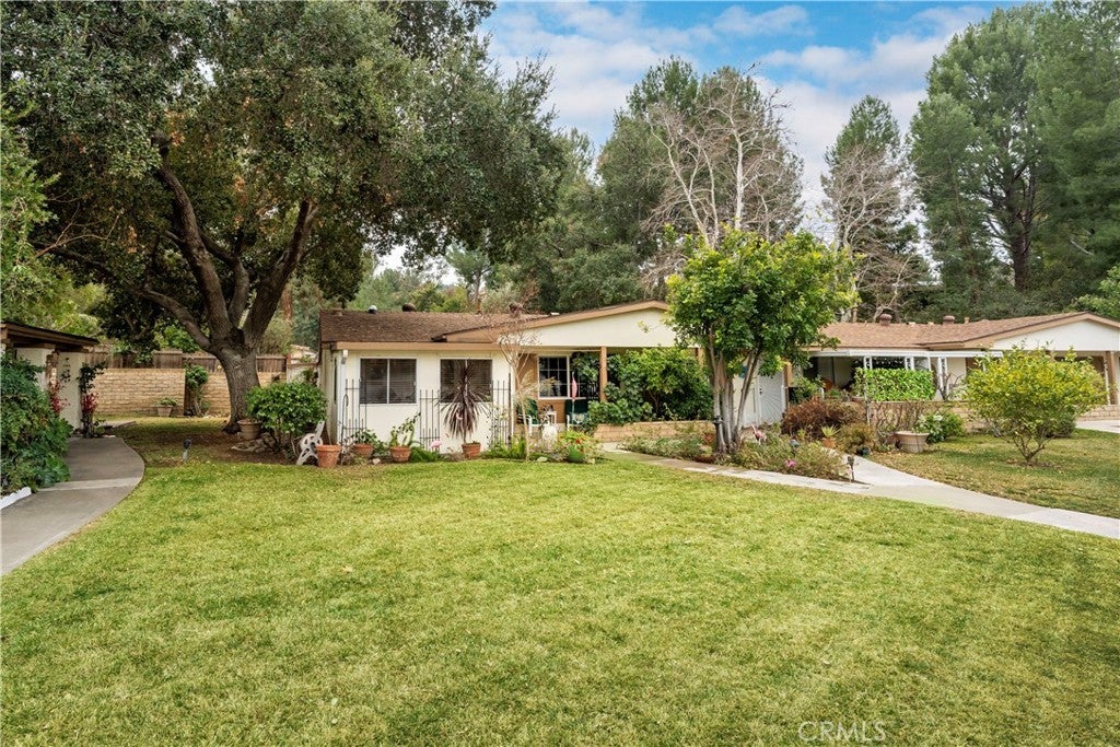 Photo of Listing #SR25073370