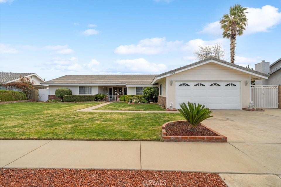 Photo of Listing #SR25067150