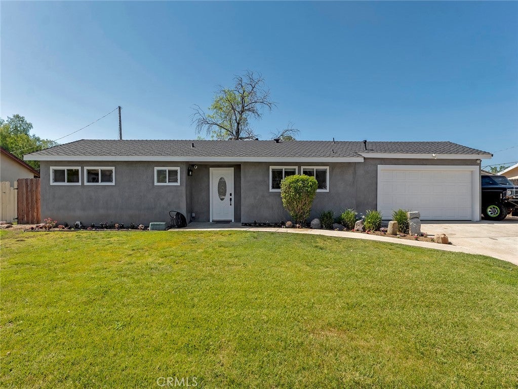 Photo of Listing #SR25038107