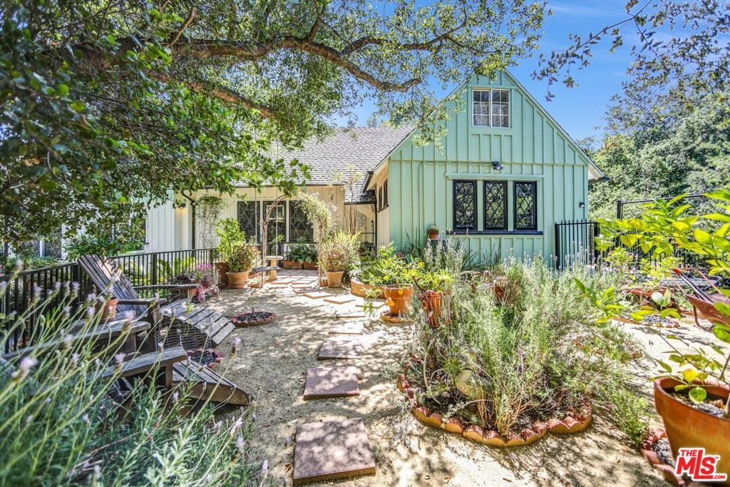 Photo of Listing #25521077