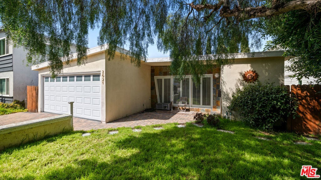 Photo of Listing #25523045