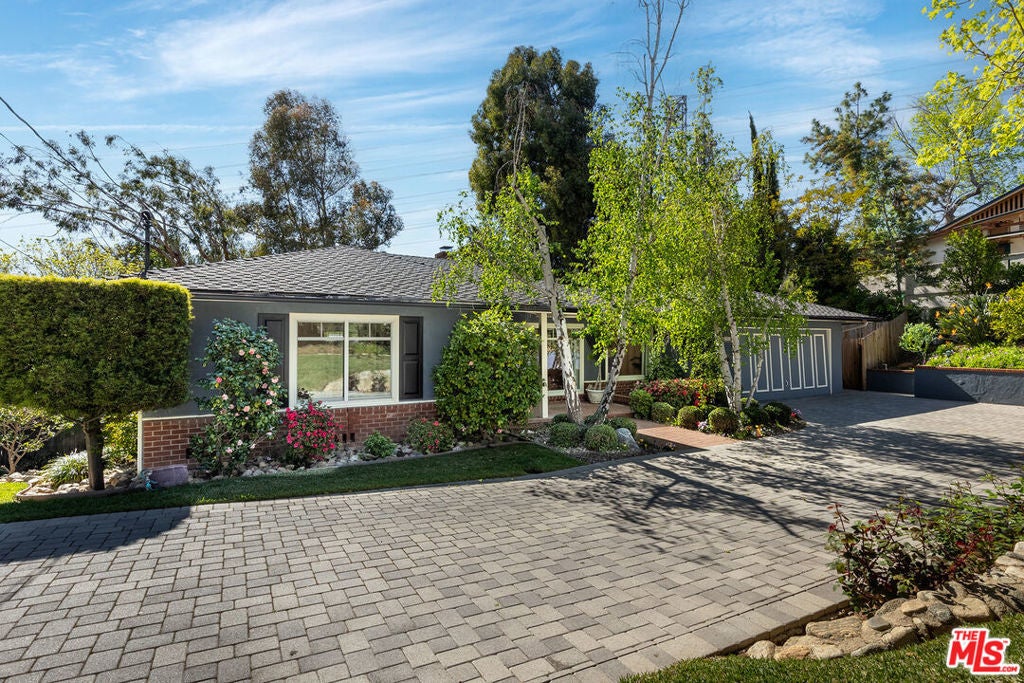 Photo of Listing #25523627