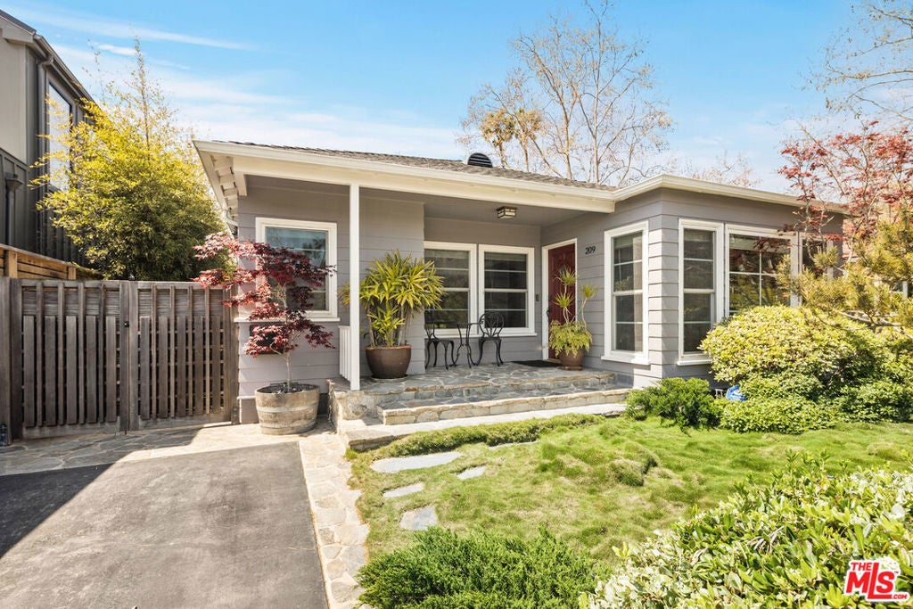 Photo of Listing #25523387