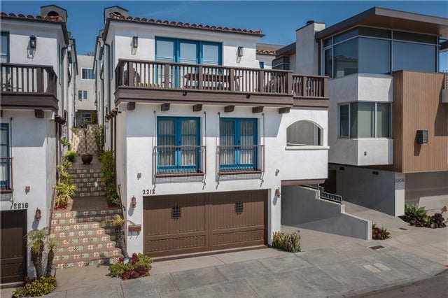 2212 Manhattan Avenue, Manhattan Beach.