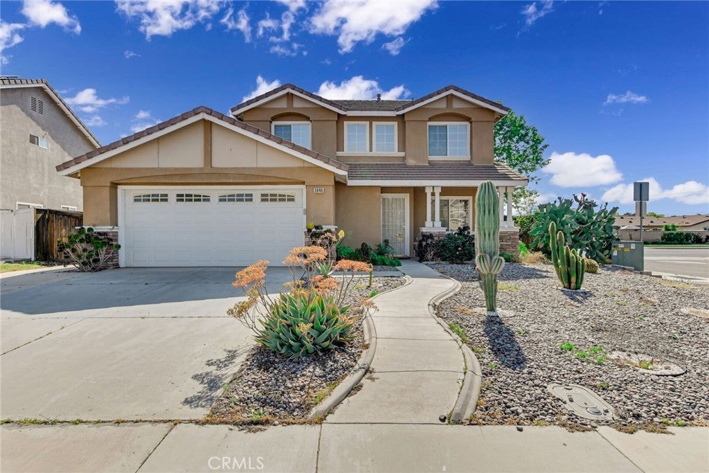 Photo of Listing #IV25078682