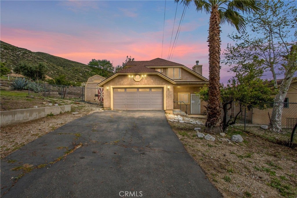 Photo of Listing #IV25078294