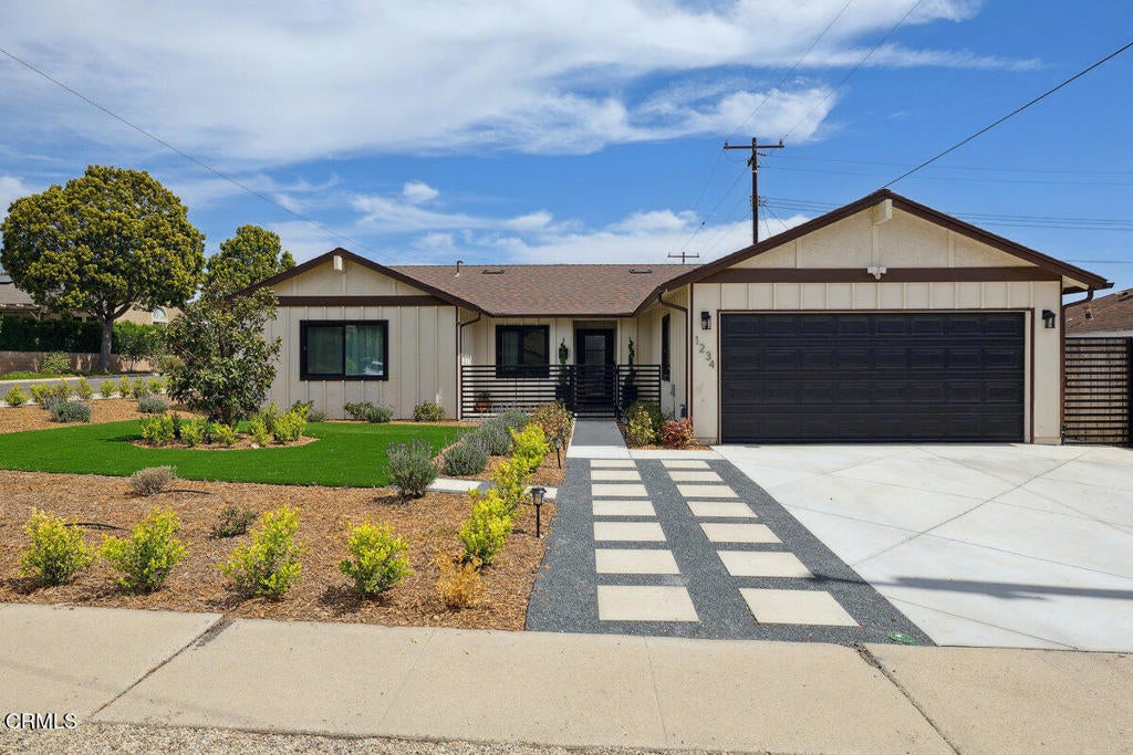 Photo of Listing #V1-29250