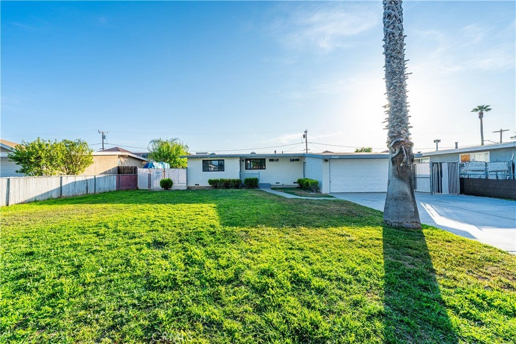 Photo of Listing #IV25079618