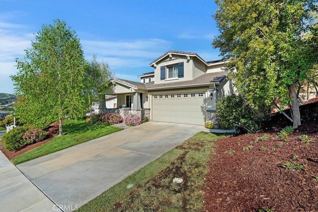 Photo of Listing #IV25075658