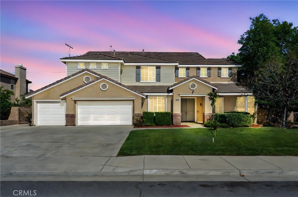 Photo of Listing #IV25077933