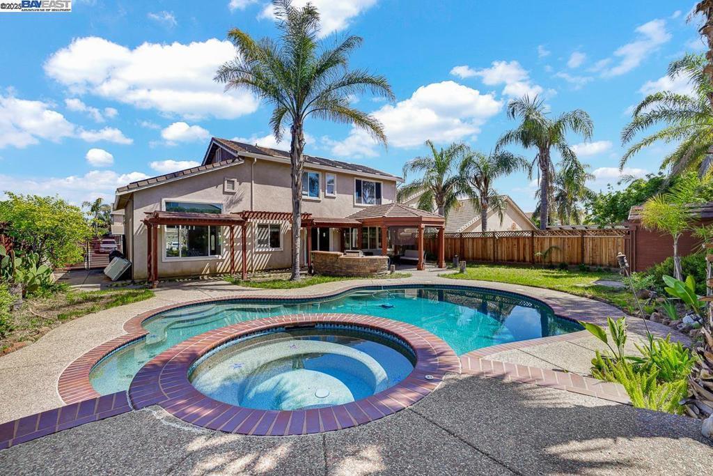 Photo of Listing #41092934