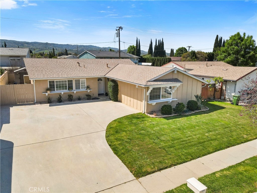 Photo of Listing #SR25077800