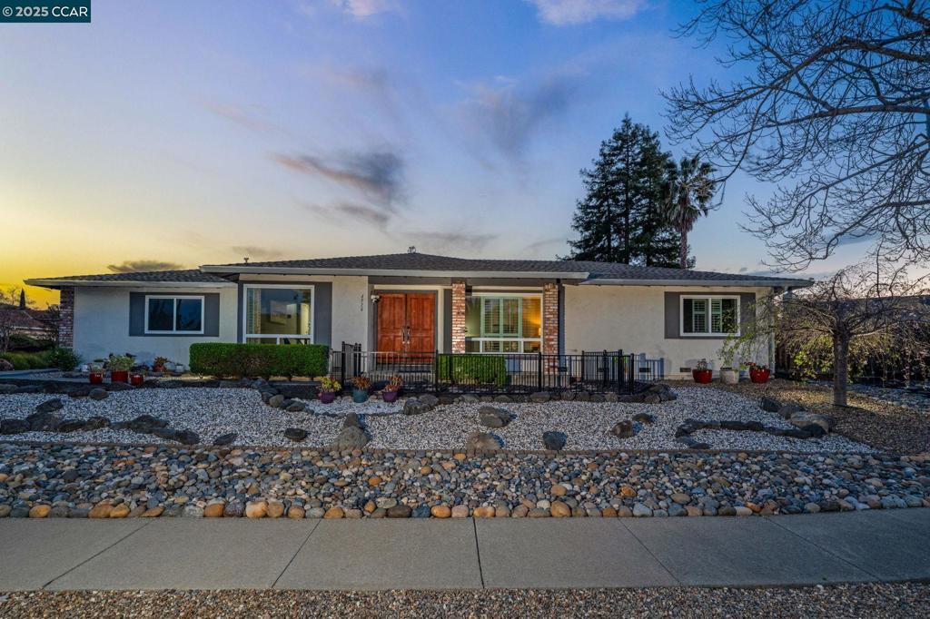 Photo of Listing #41092955