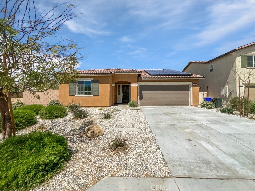 Photo of Listing #IV25079906