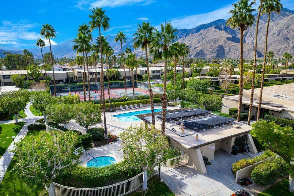 300 Tiffany Circle, Palm Springs