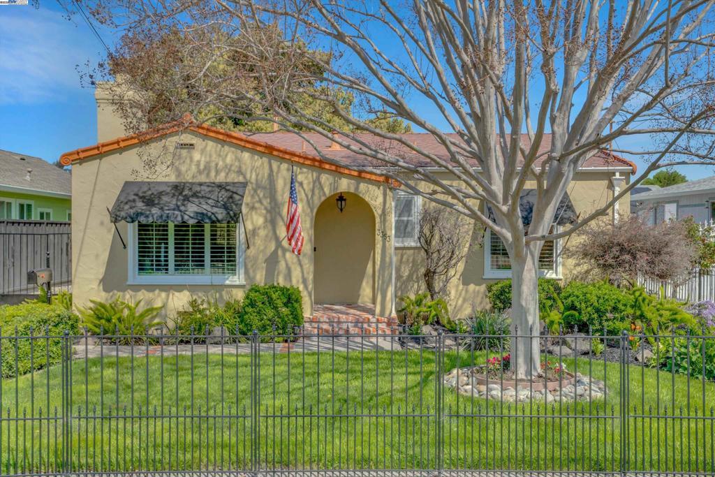 Photo of Listing #41092972