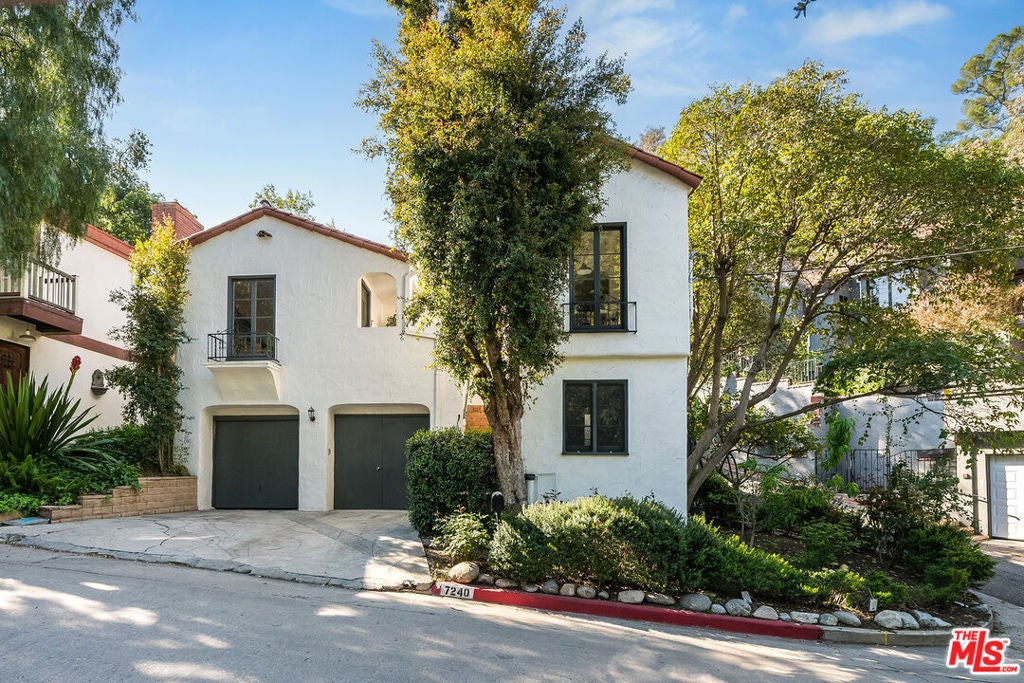 Photo of Listing #25524203