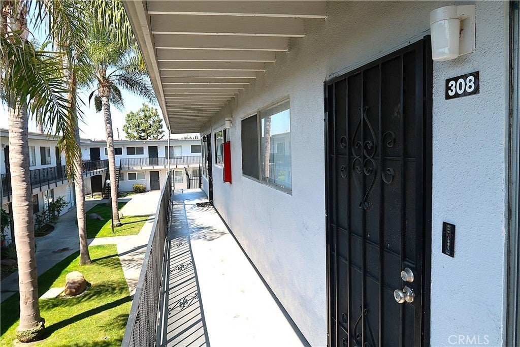 Photo of Listing #DW25076950