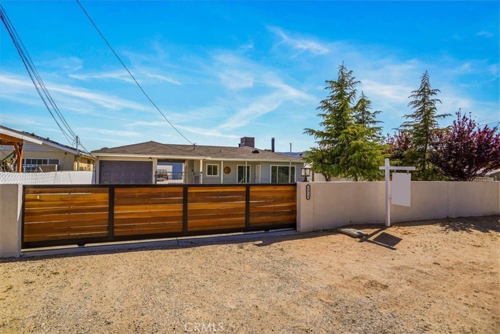 Photo of Listing #SR25080132