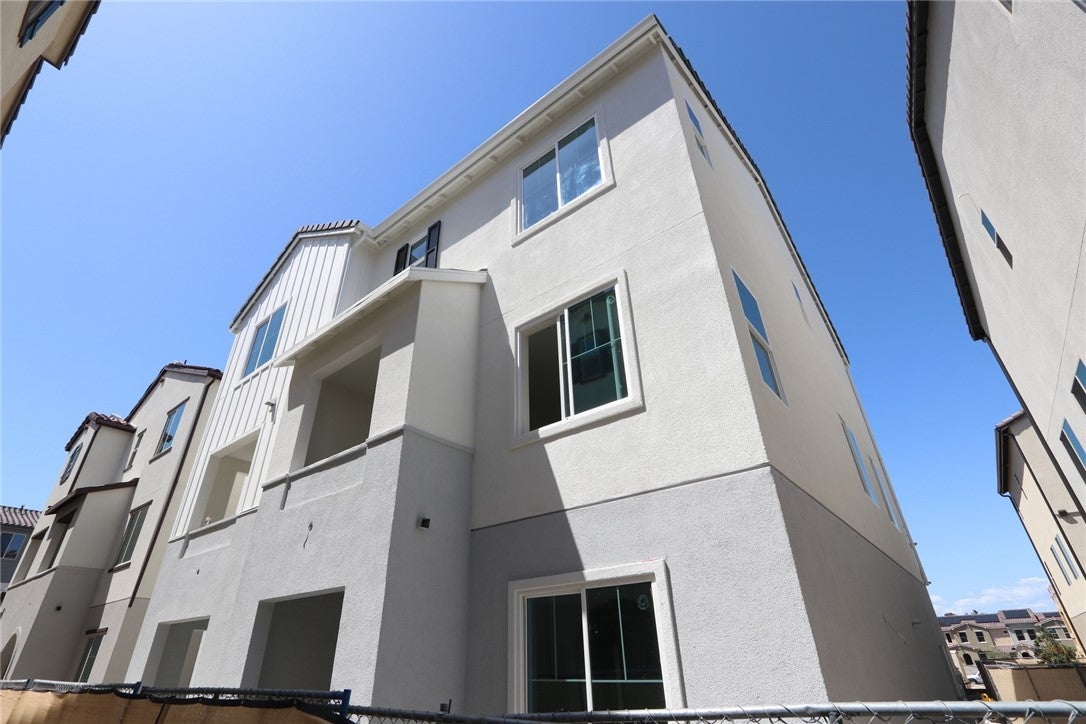 Photo of Listing #OC25080096