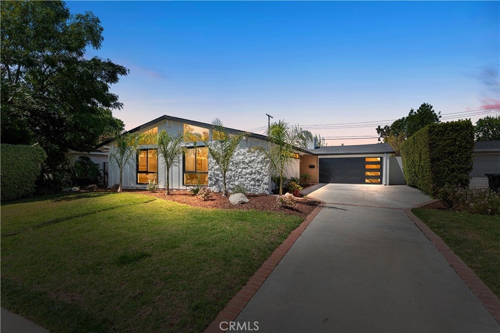 Photo of Listing #SR25080176