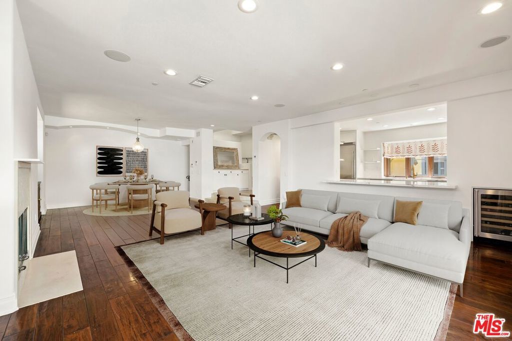 Photo of Listing #25516401