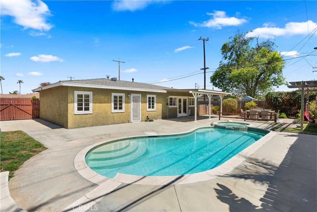 Photo of Listing #OC25079424