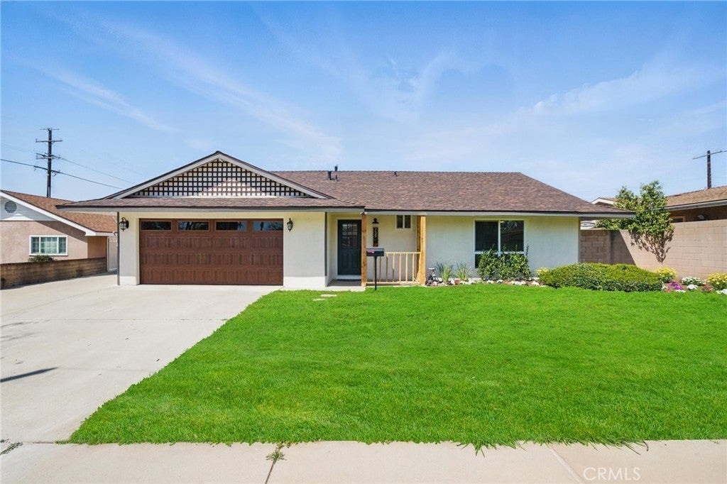 Photo of Listing #SR25076718