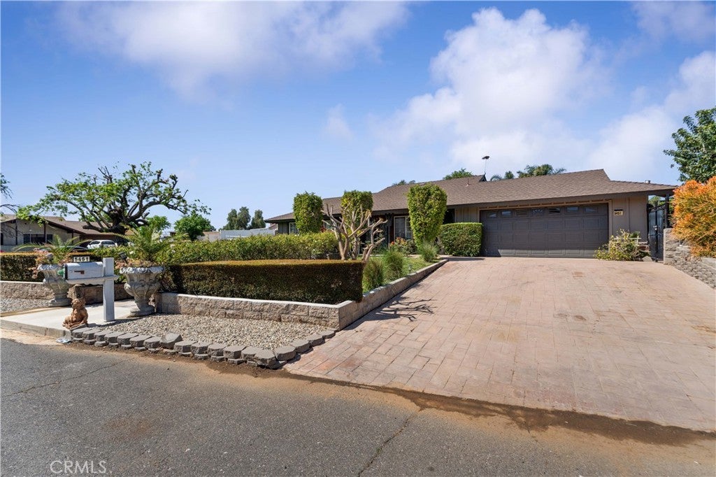 Photo of Listing #CV25069109