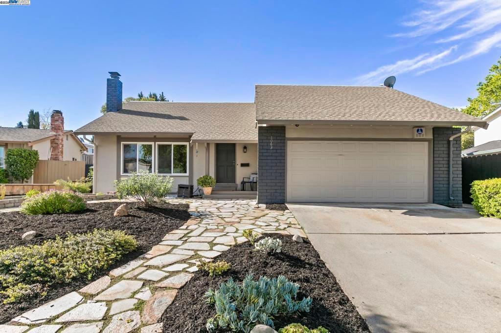 Photo of Listing #41093092