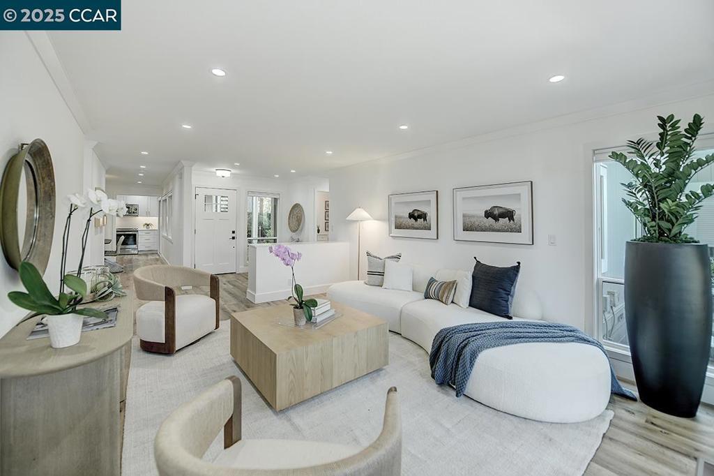 Photo of Listing #41093103