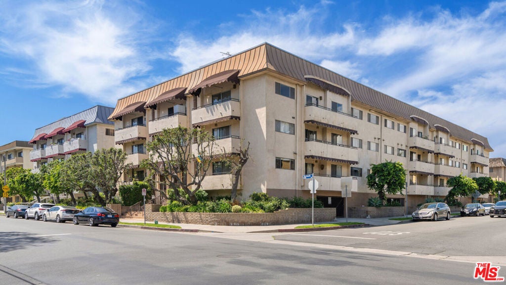 Photo of Listing #25524359