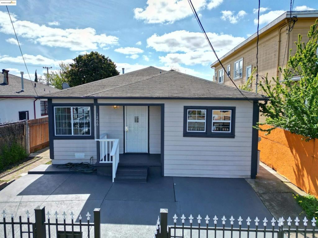 Photo of Listing #41093169