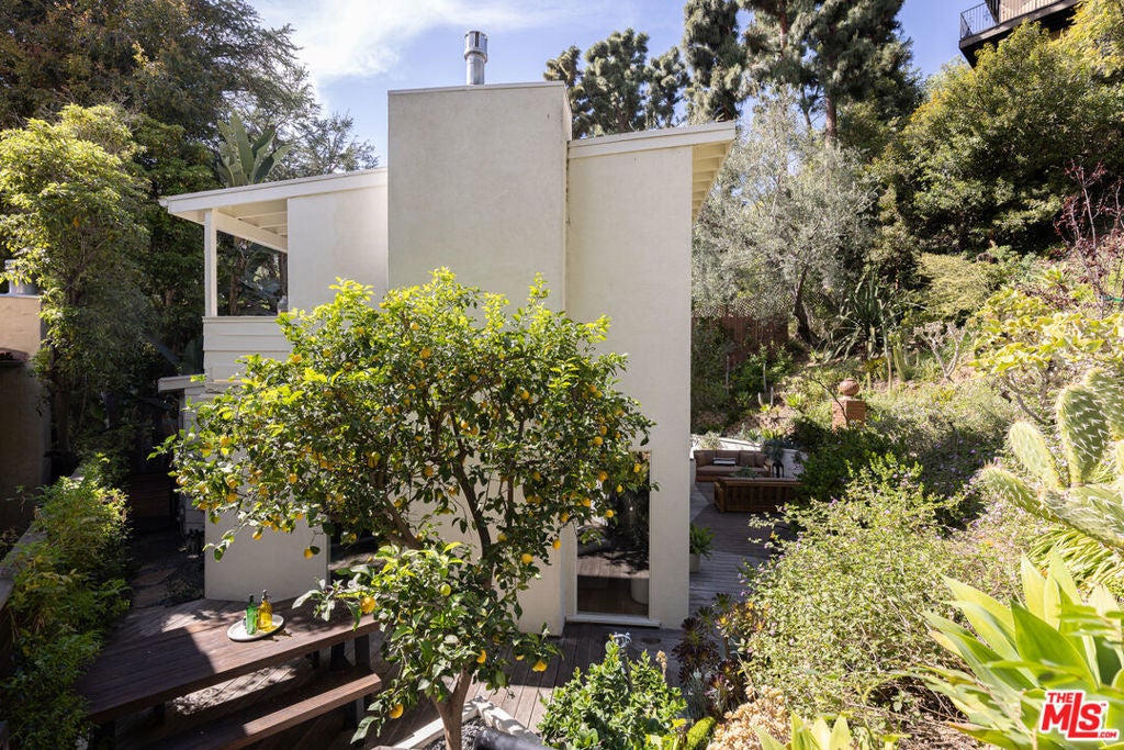 Photo of Listing #25524641