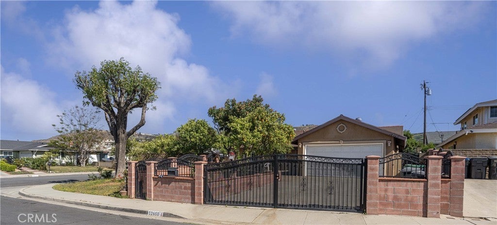 Photo of Listing #RS25071573