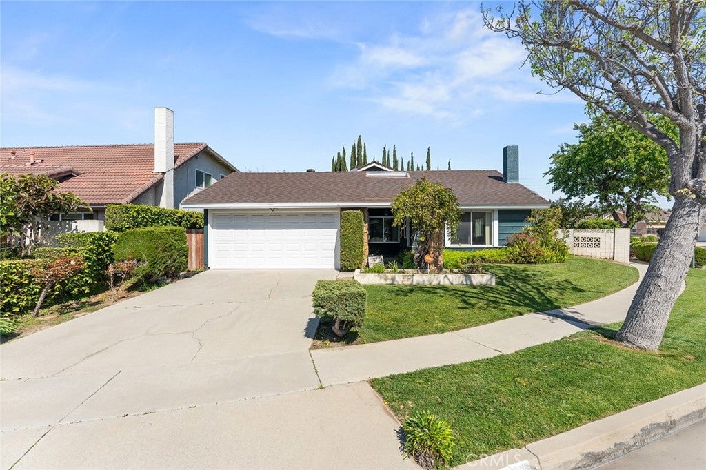 Photo of Listing #OC25080975