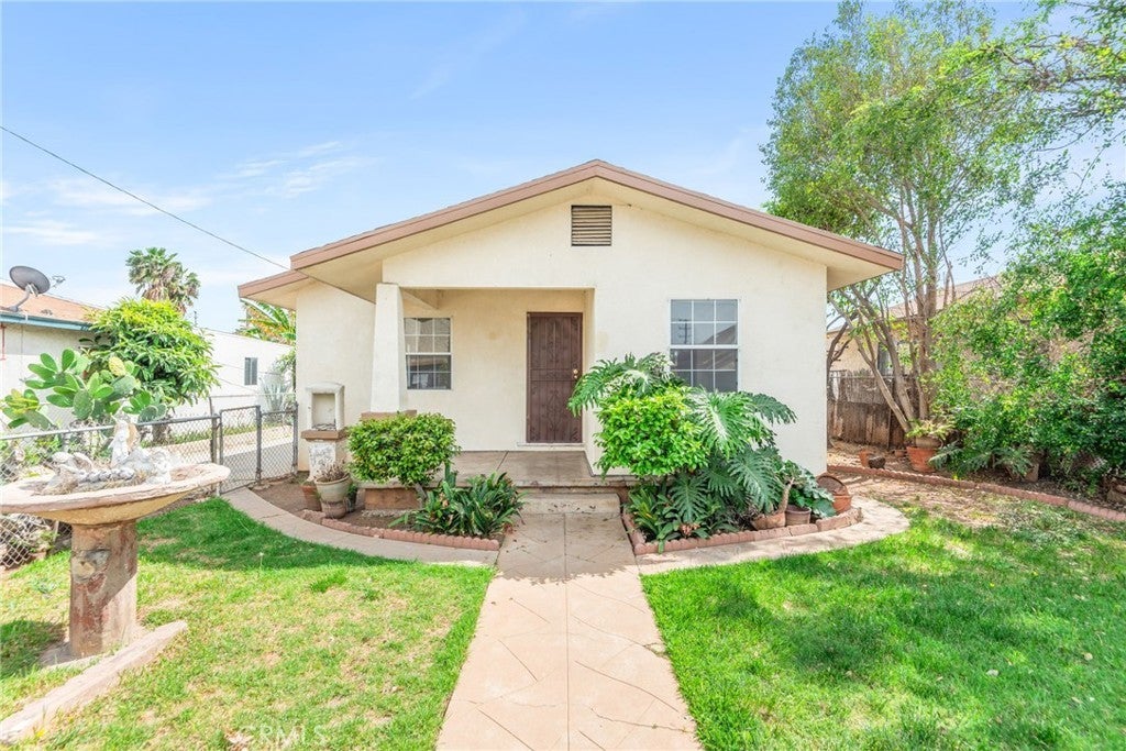 Photo of Listing #IV25081076