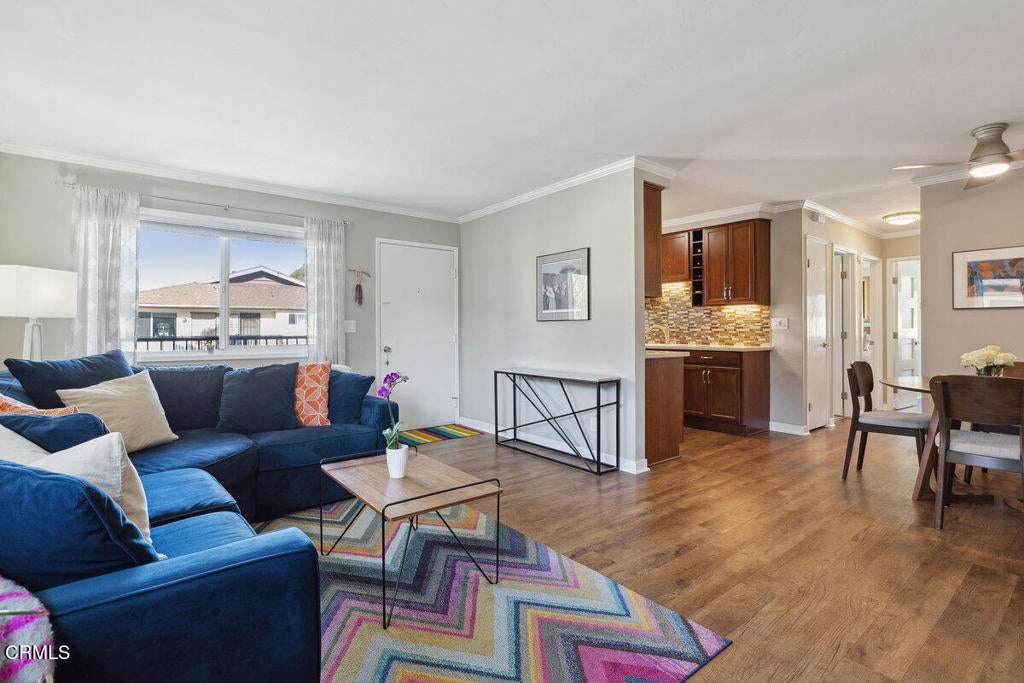 Photo of Listing #V1-29300