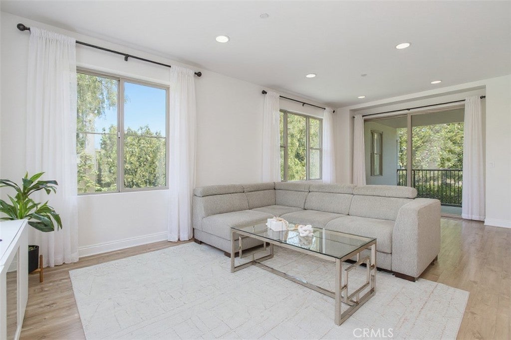 Photo of Listing #OC25081310