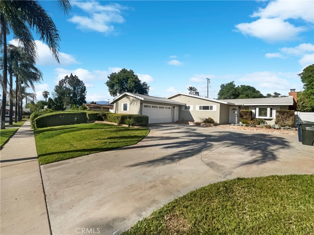 Photo of Listing #IV25081502