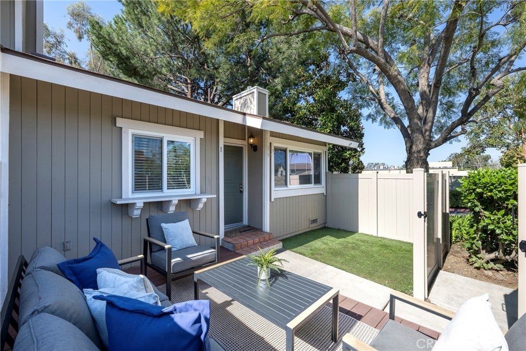 Photo of Listing #PW25079157