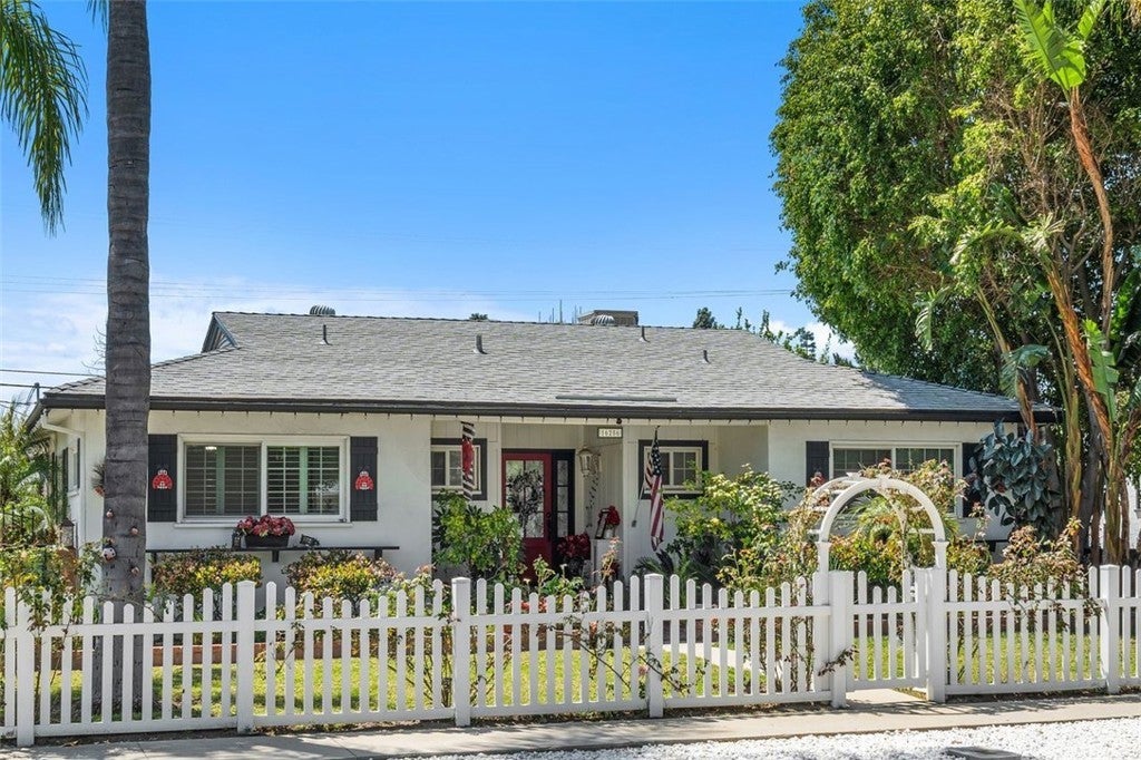 Photo of Listing #SR25080312