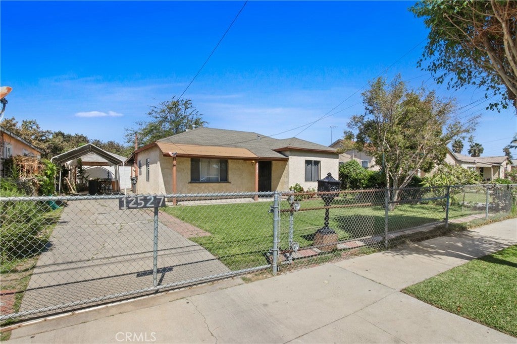 Photo of Listing #SR25080172