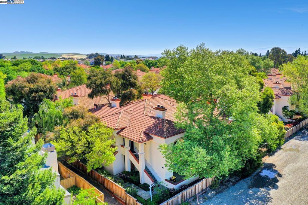 Photo of Listing #41093260