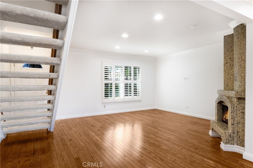 Photo of Listing #PW25079938