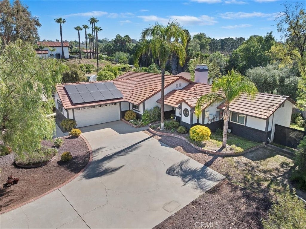 Photo of Listing #IV25081293